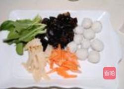 三鲜鱼丸的做法图解1