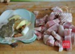 土豆炖油豆角的做法图解1