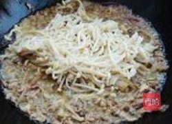 金针菇炒羊肉卷的做法图解4