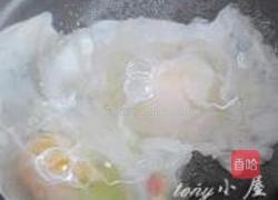 鲜嫩糖水鸡蛋的做法图解7