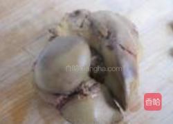 小白菜鸡肝粥的做法图解3