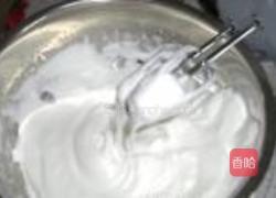 戚风蛋卷的做法图解3