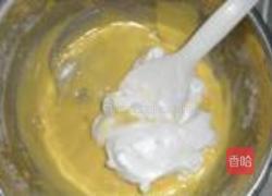 戚风蛋卷的做法图解4