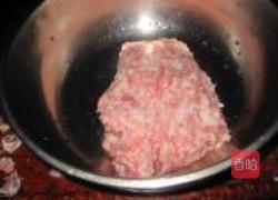 猪肉茼蒿馅饺子的做法图解2