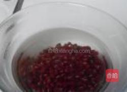 玫瑰红豆糕的做法图解1