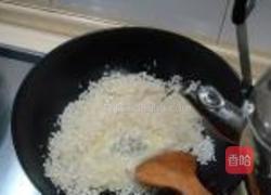 菠萝海鲜焗饭的做法图解6