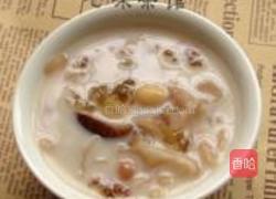 桃胶银耳汤的做法图解3