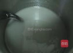 草莓冰淇淋的做法图解5