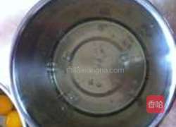 香蕉戚风蛋糕的做法图解2