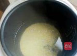 荸荠南瓜小米粥的做法图解2