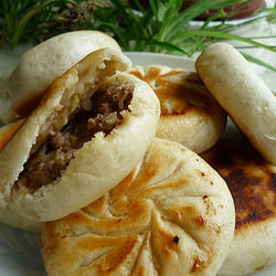 洋葱牛肉馅饼的做法[图]