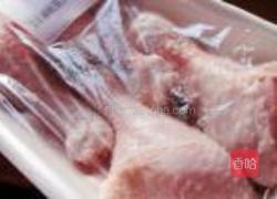 鸡腿肉焖饭的做法图解1