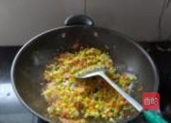 五彩蛋炒饭的做法图解7