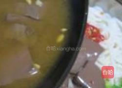 猪血烫米粉的做法图解7