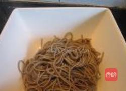 金针菇海蜇拌荞麦面的做法图解2