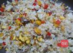 彩椒牛肉炒饭的做法图解5