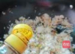 肉丁酱油焖饭的做法图解5