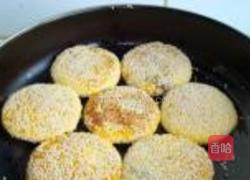 芝麻香南瓜饼的做法图解9