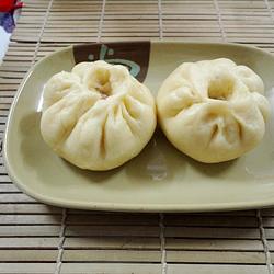 玉米面鲜肉包子的做法[图]
