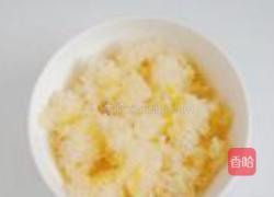 冰糖银耳莲子羹的做法图解3