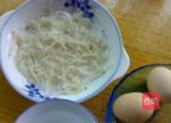 银鱼干蛋羹的做法图解3