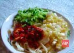 蒜蓉辣酱拌凉面的做法图解8