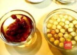 绿豆桂圆莲子糕的做法图解1