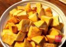 拔丝地瓜的做法图解1