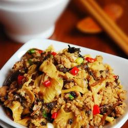 梅干菜炒豆皮的做法[图]