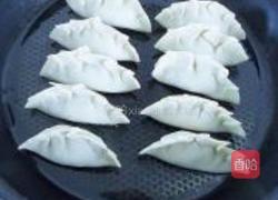 秘制梅香煎饺的做法图解7