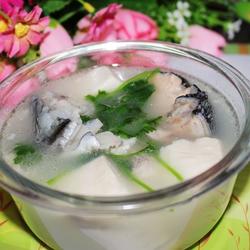三文鱼头豆腐汤的做法[图]