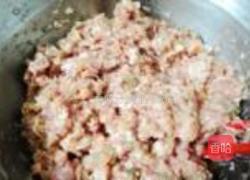 榨菜虾干猪肉包的做法图解3