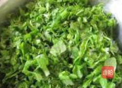 荠菜鸡蛋盒子的做法图解1
