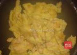 三文鱼鸡蛋炒饭的做法图解5