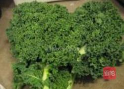 油果羽衣甘藍沙拉的做法图解1