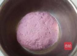 紫薯肉松麻花卷的做法图解2