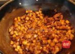 红烧肉焖饭的做法图解7