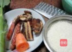 彩蔬腊味煲仔饭的做法图解1