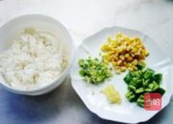 鱼米之香之炒饭的做法图解2