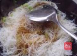 包菜肉丁炒米粉的做法图解8