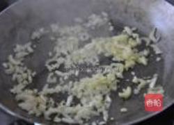 贻贝大虾意面的做法图解4