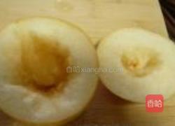川贝冰糖蒸雪梨的做法图解2