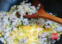 芹菜紫甘兰蛋炒饭的做法图解5