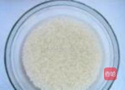 香肠焖饭的做法图解1