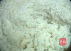 红烧肉青豆蛋炒饭的做法图解1