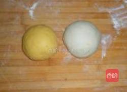 双色梅花馒头的做法图解2