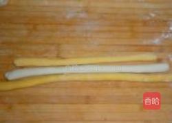 双色梅花馒头的做法图解4