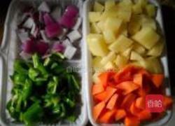 地三鲜焖面的做法图解3