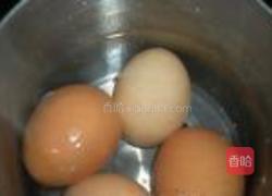 桂圆莲子鸡蛋羹的做法图解3