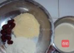 小米红枣发糕的做法图解1